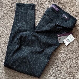 Gloria Vanderbilt Black Herringbone Slim Pants size 10 with tags